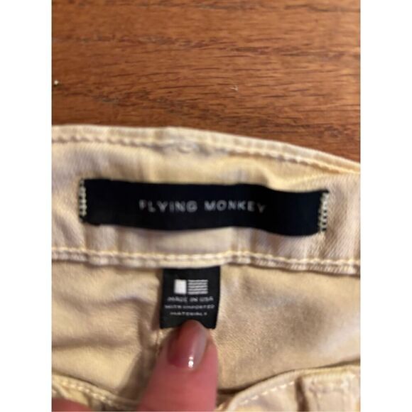 Flying Monkey Cream pants - Picture 2 of 4